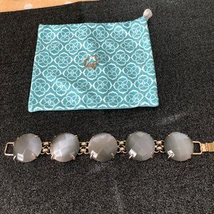 Kendra Scott Cassie Bracelet in Gray and Gold Ring
